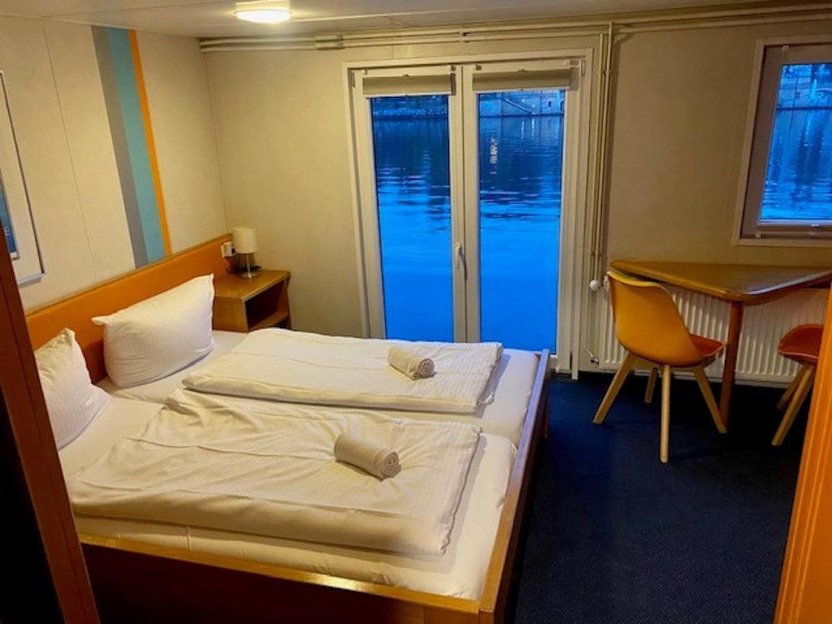 Shipotel-Berlin Gmbh, Shipotel Eastern & Shipotel Western Hotel Berlim