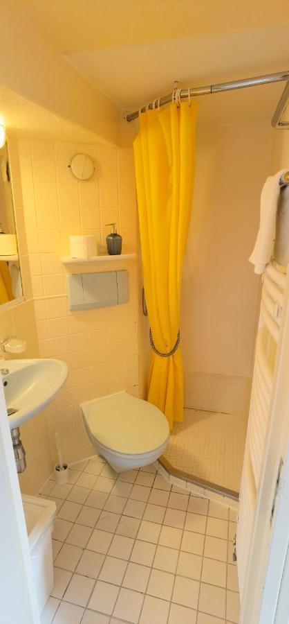 Shipotel-Berlin Gmbh, Shipotel Eastern & Shipotel Western 2* Berlim