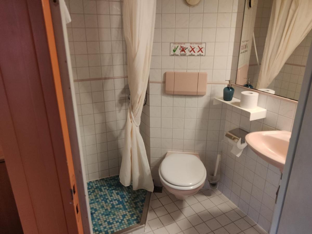 Shipotel-Berlin Gmbh, Shipotel Eastern & Shipotel Western 2* Berlim