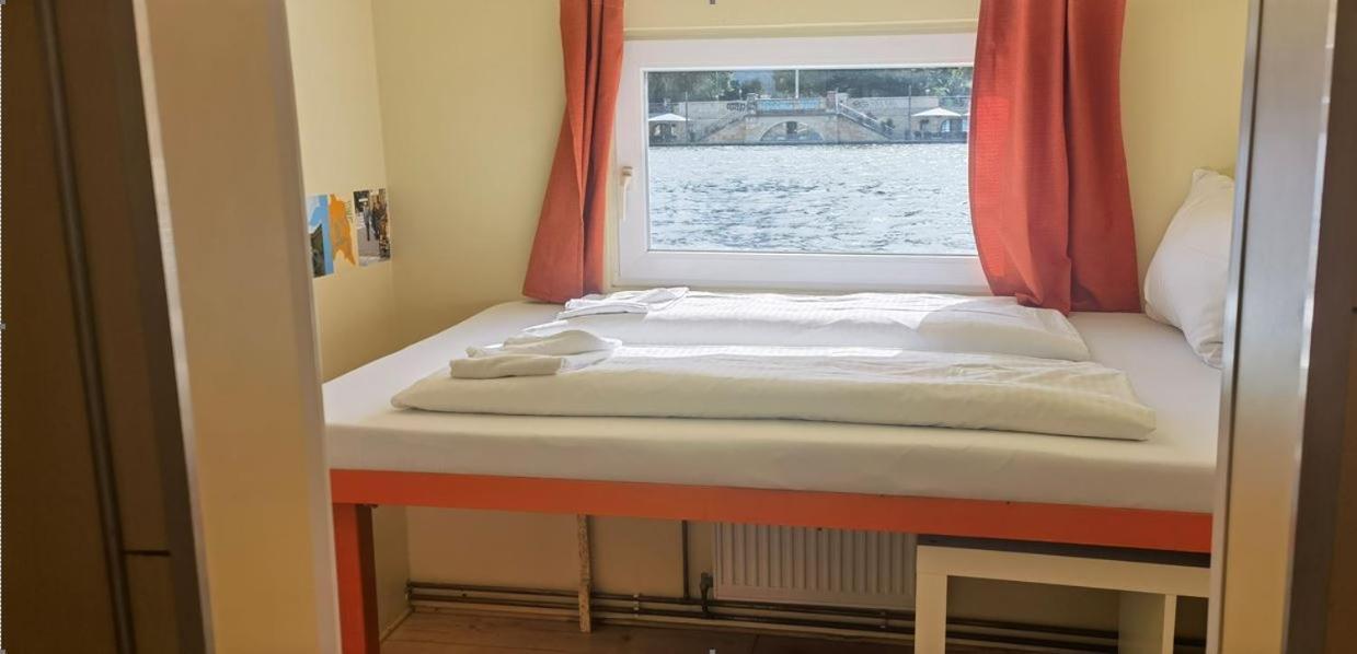 Shipotel-berlin Gmbh, Shipotel Eastern & Shipotel Western Hotel Berlino